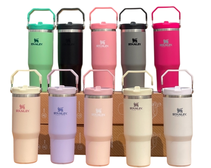 Stanley The IceFlow™ Flip Straw Jug