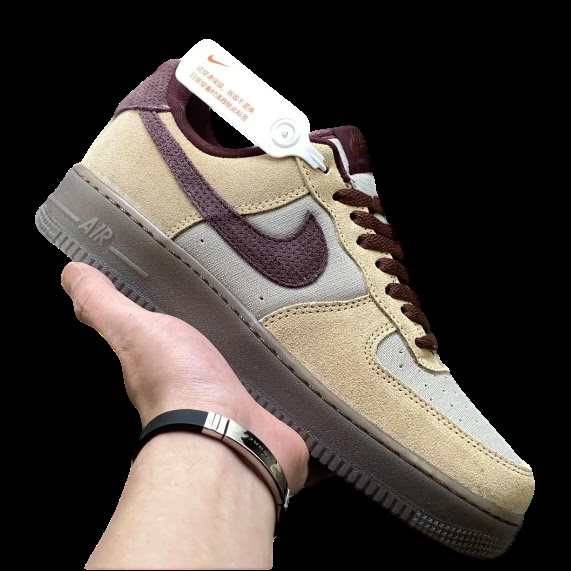 Air Force 1 Low Sneakers